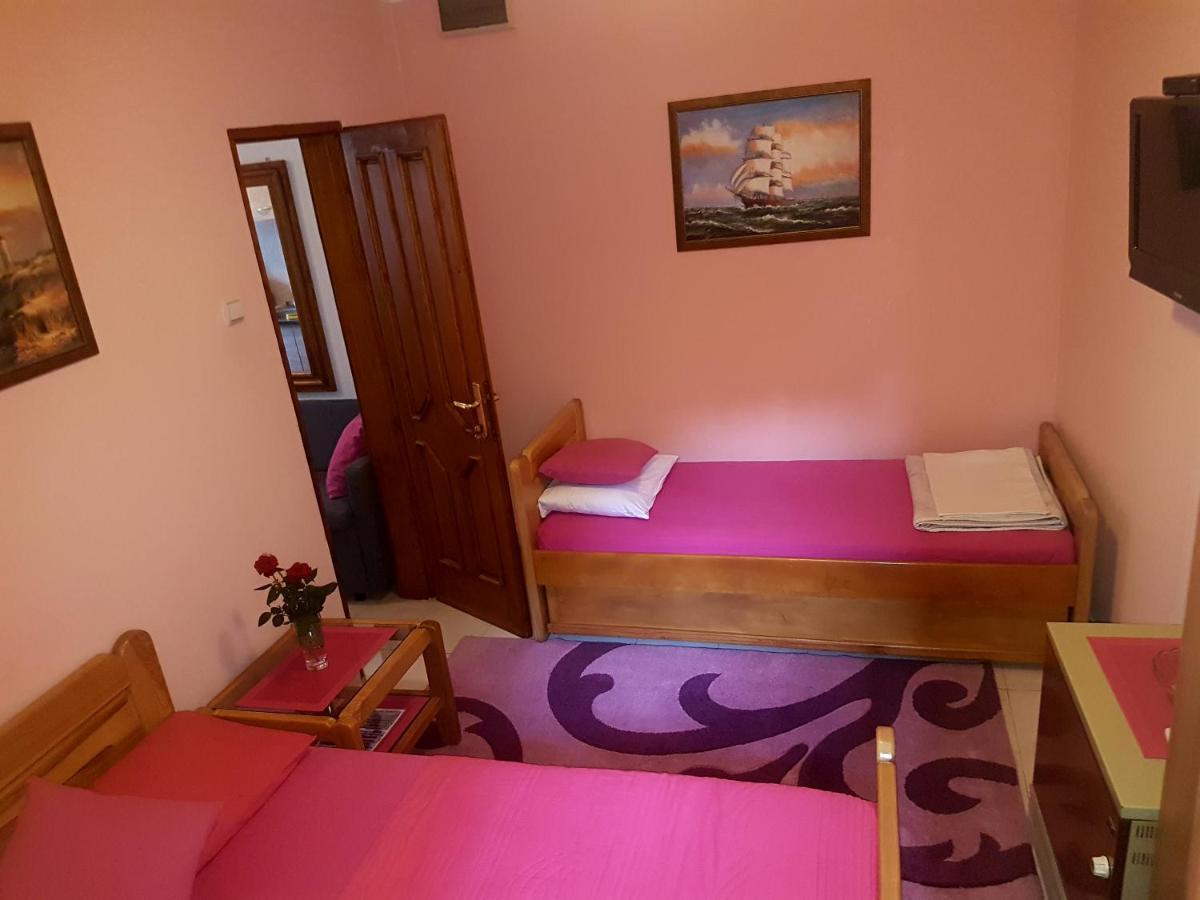 Apartment Ksenija Kotor Habitación foto
